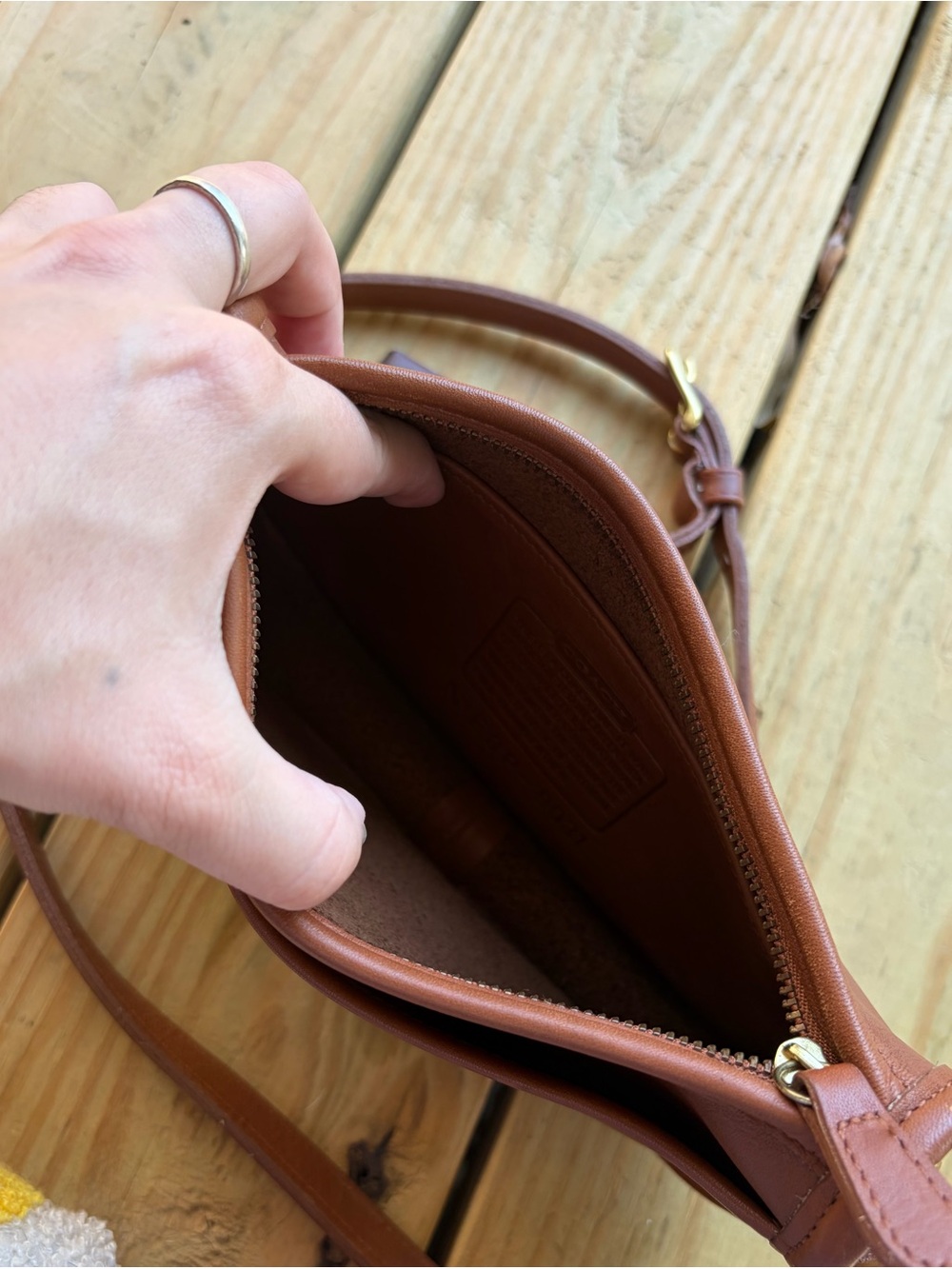 Coach vintage brown leather Coach 9031 Wendie crossbody bag - Picture 6 of 10